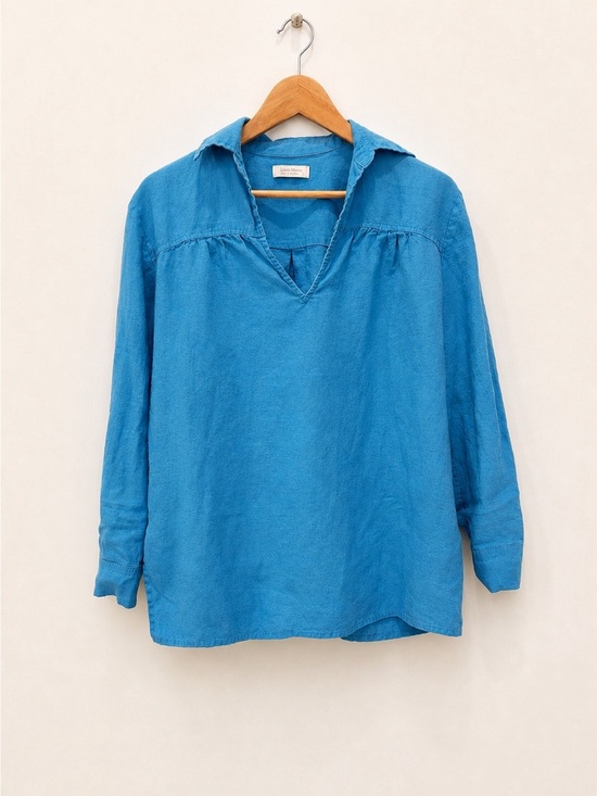 Aritzia Tops - Aritzia Little Moon linen V-Neck Long-Sleeve Top